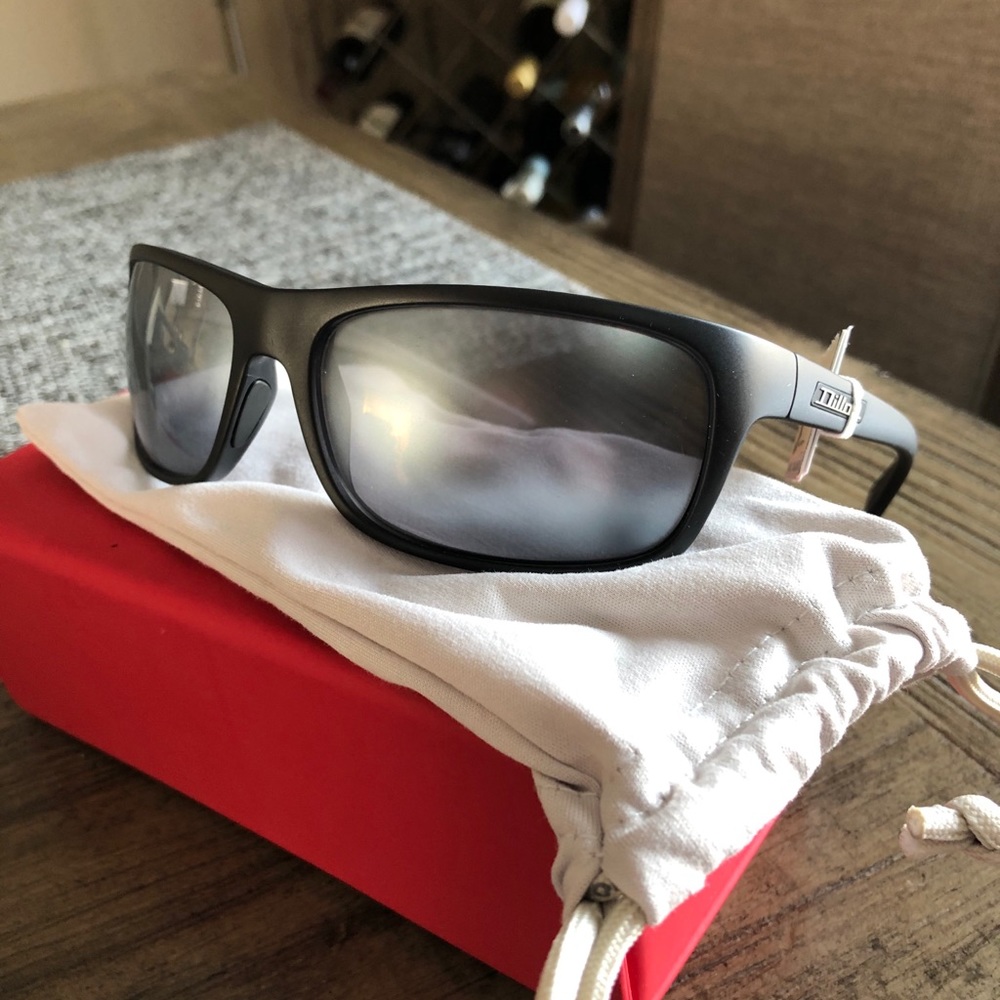 Dillon optics Logan II polarized sunglasses